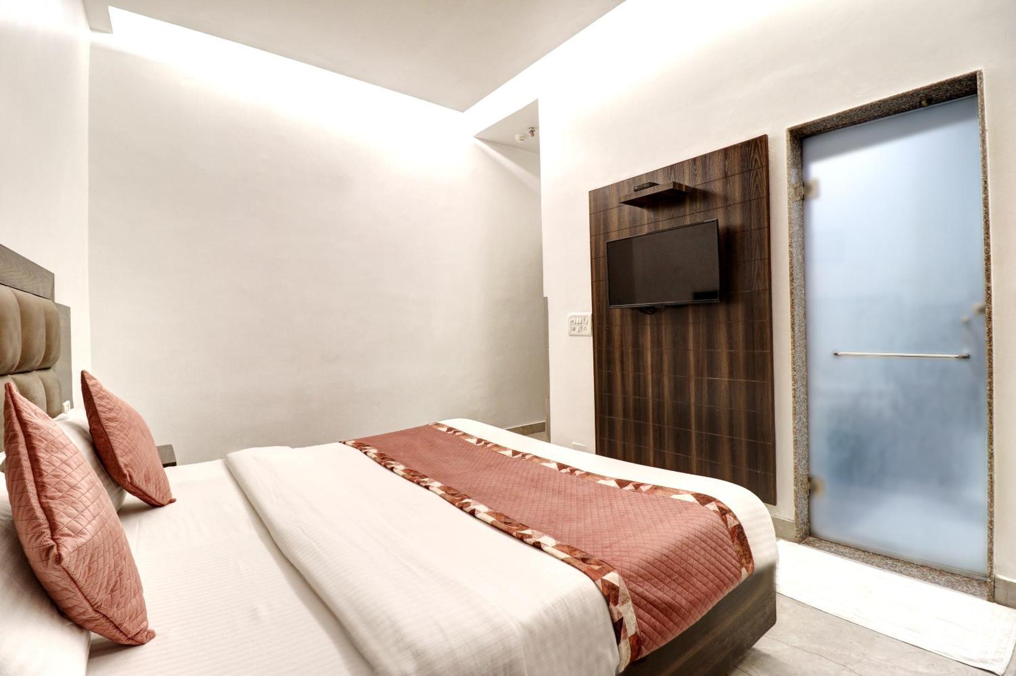 Hotel Emporio Dx - New Delhi Railway Station - Paharganj Exterior photo