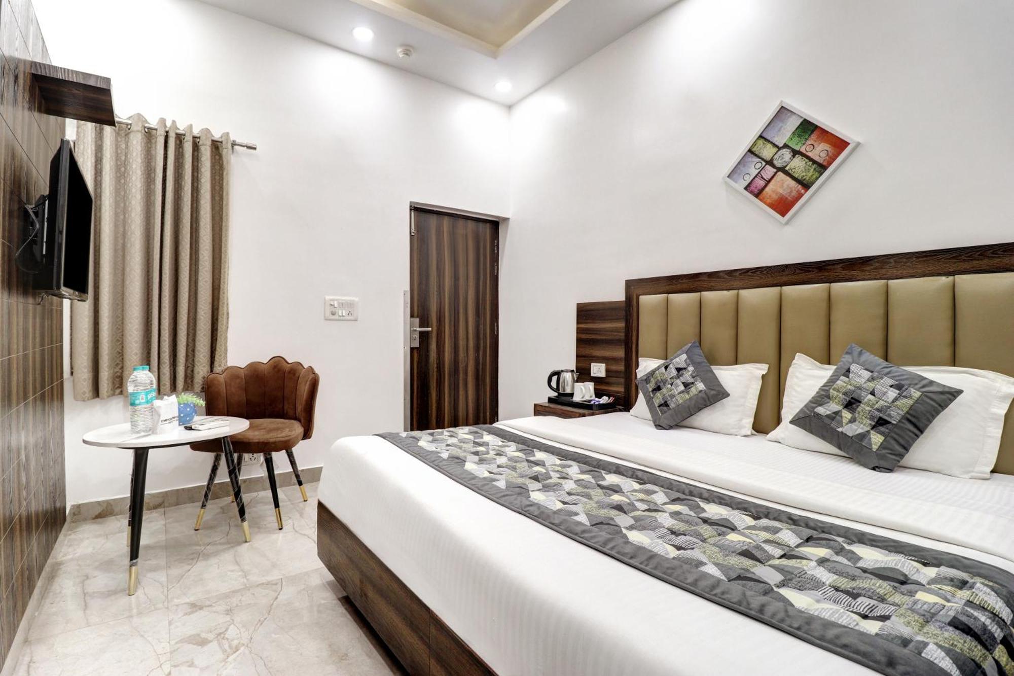 Hotel Emporio Dx - New Delhi Railway Station - Paharganj Exterior photo