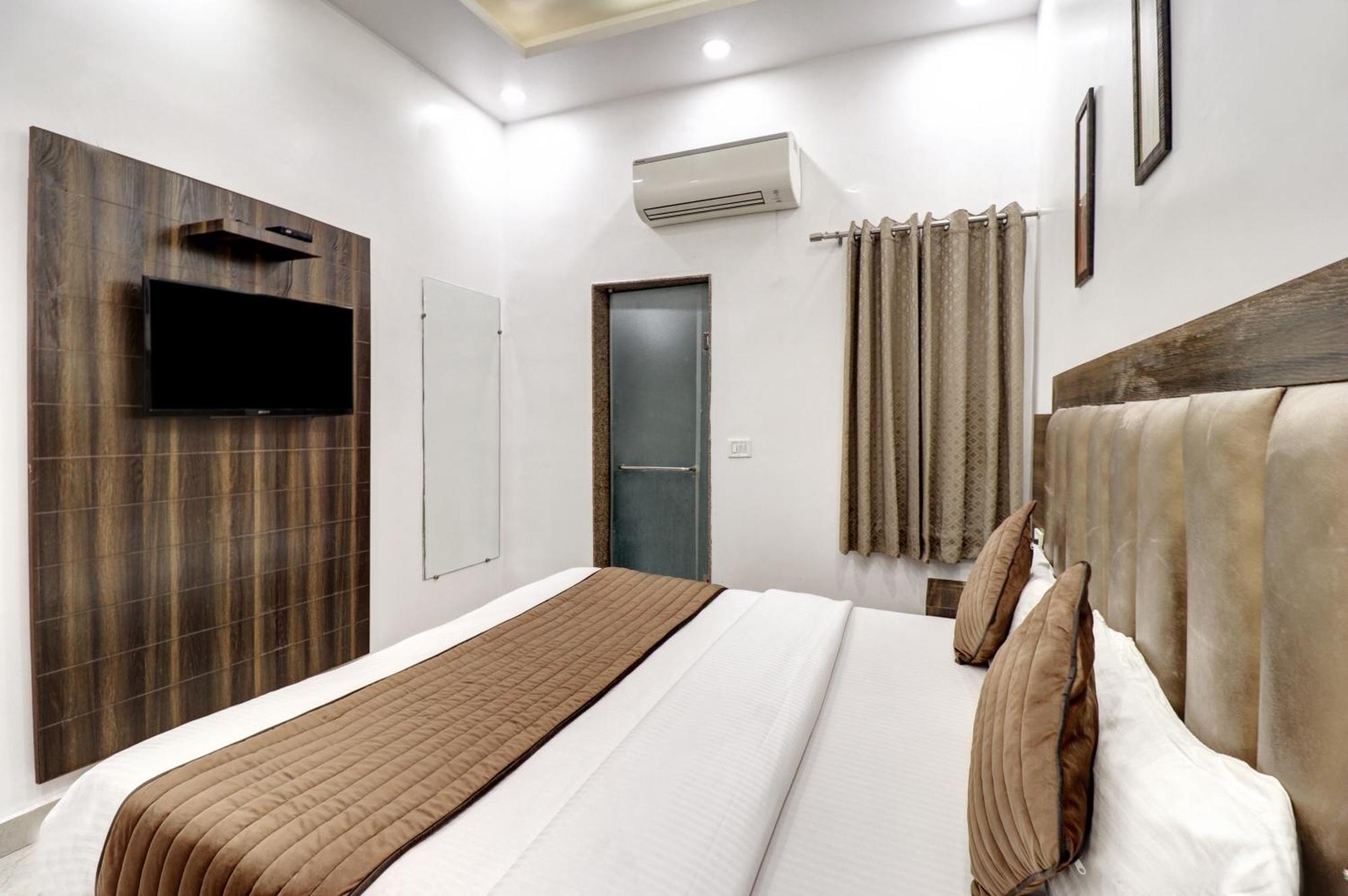 Hotel Emporio Dx - New Delhi Railway Station - Paharganj Exterior photo